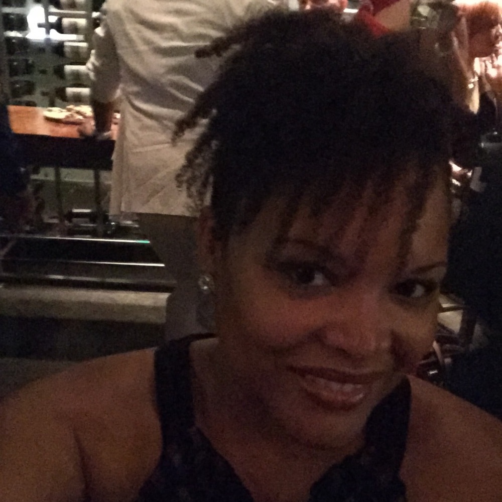 Meet your Posher, Jamekia